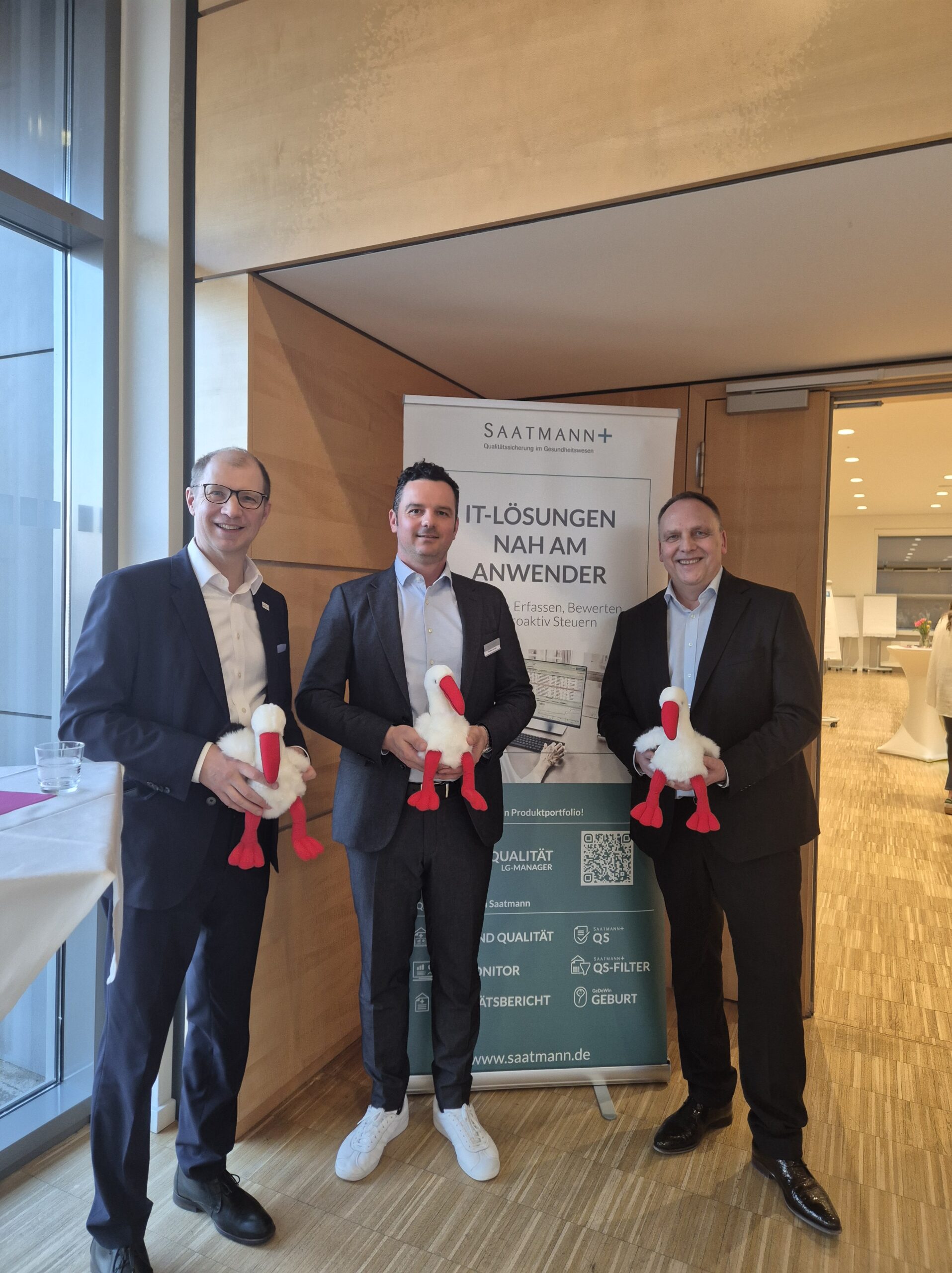 Festakt zum 10-jährigen Bestehen des Hebammenkreißsaals im Hochwaldkrankenhaus Bad Nauheim